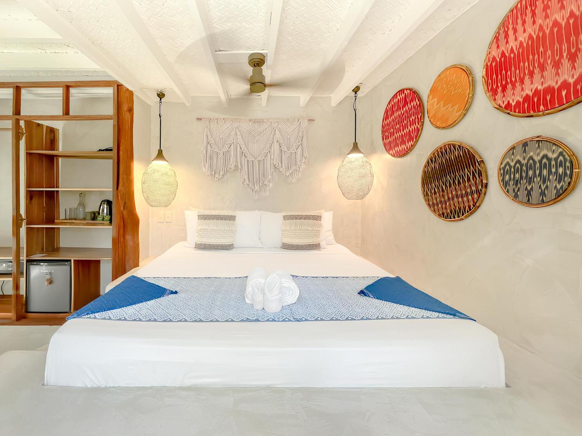 Deluxe Queen Room